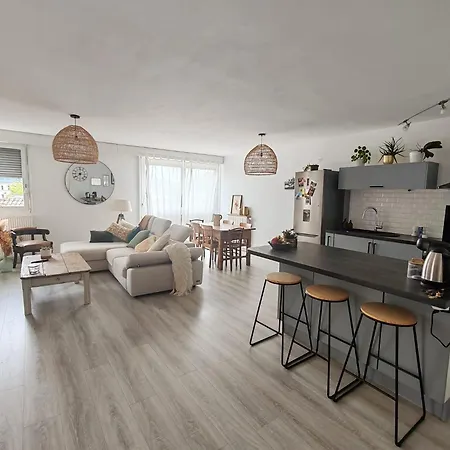 Les Cles Du Lys Apartament